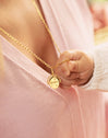 Charm Medallón Doble Mamá Lovely Heart Baño Oro