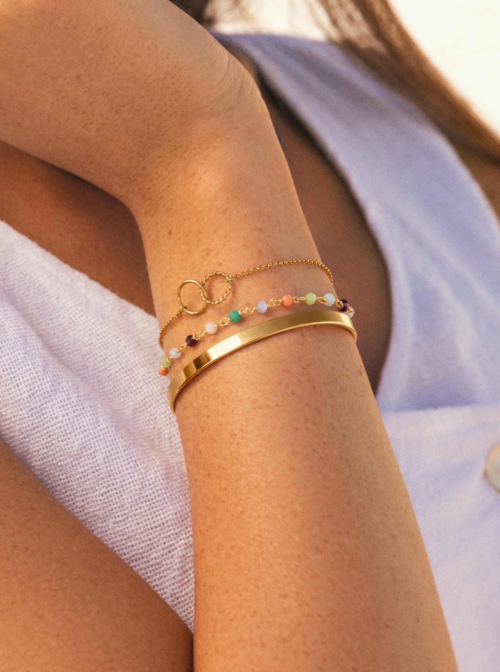 Circles Twist Gold Bracelet