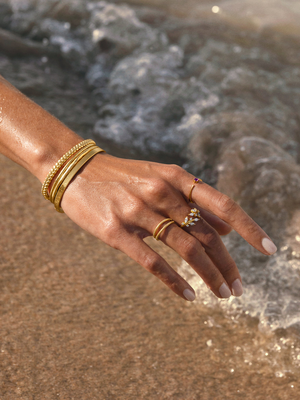Dubbele Twist Ring, verguld met 18-karaats goud