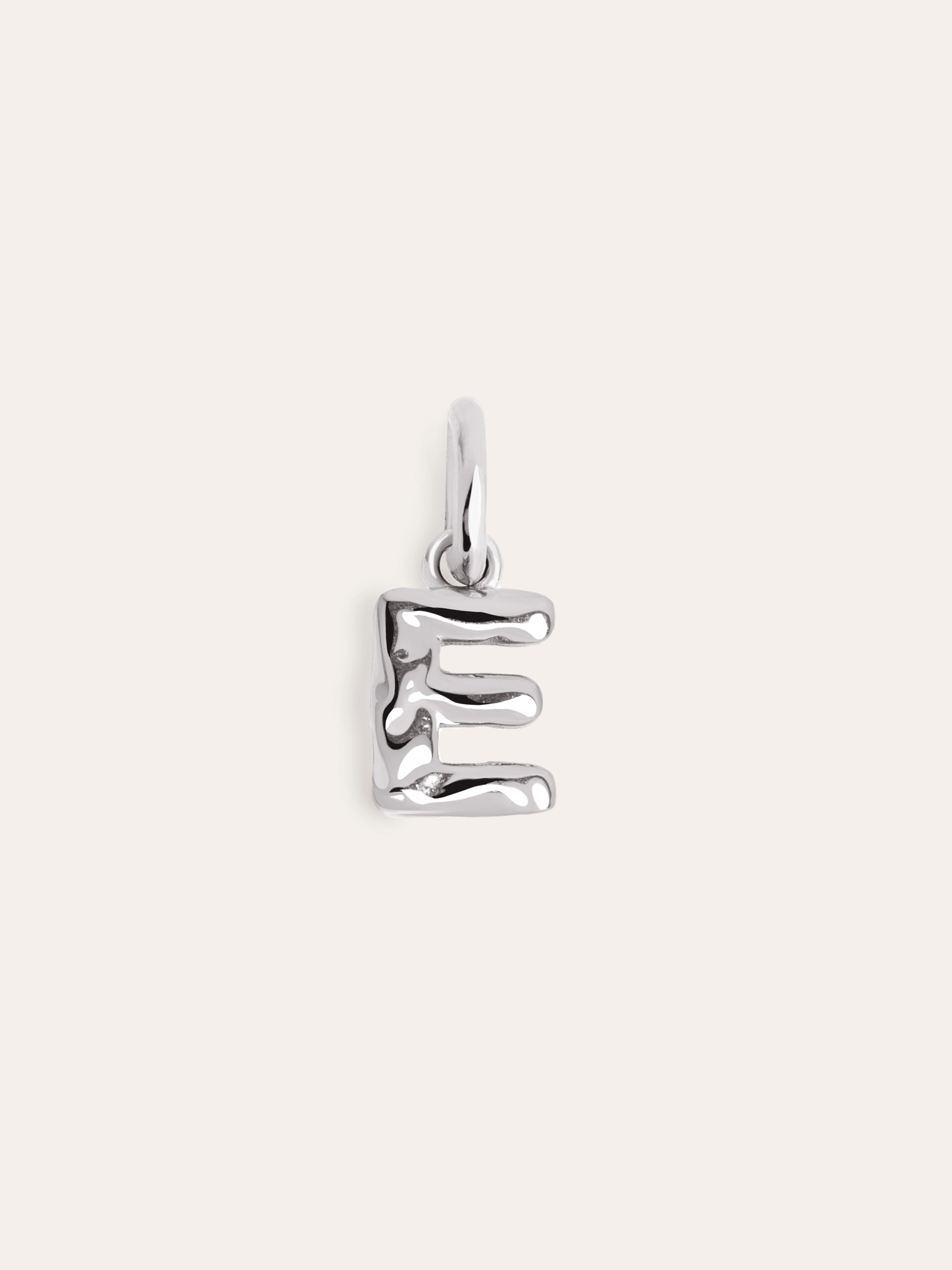 Charm Letter Organic Plata