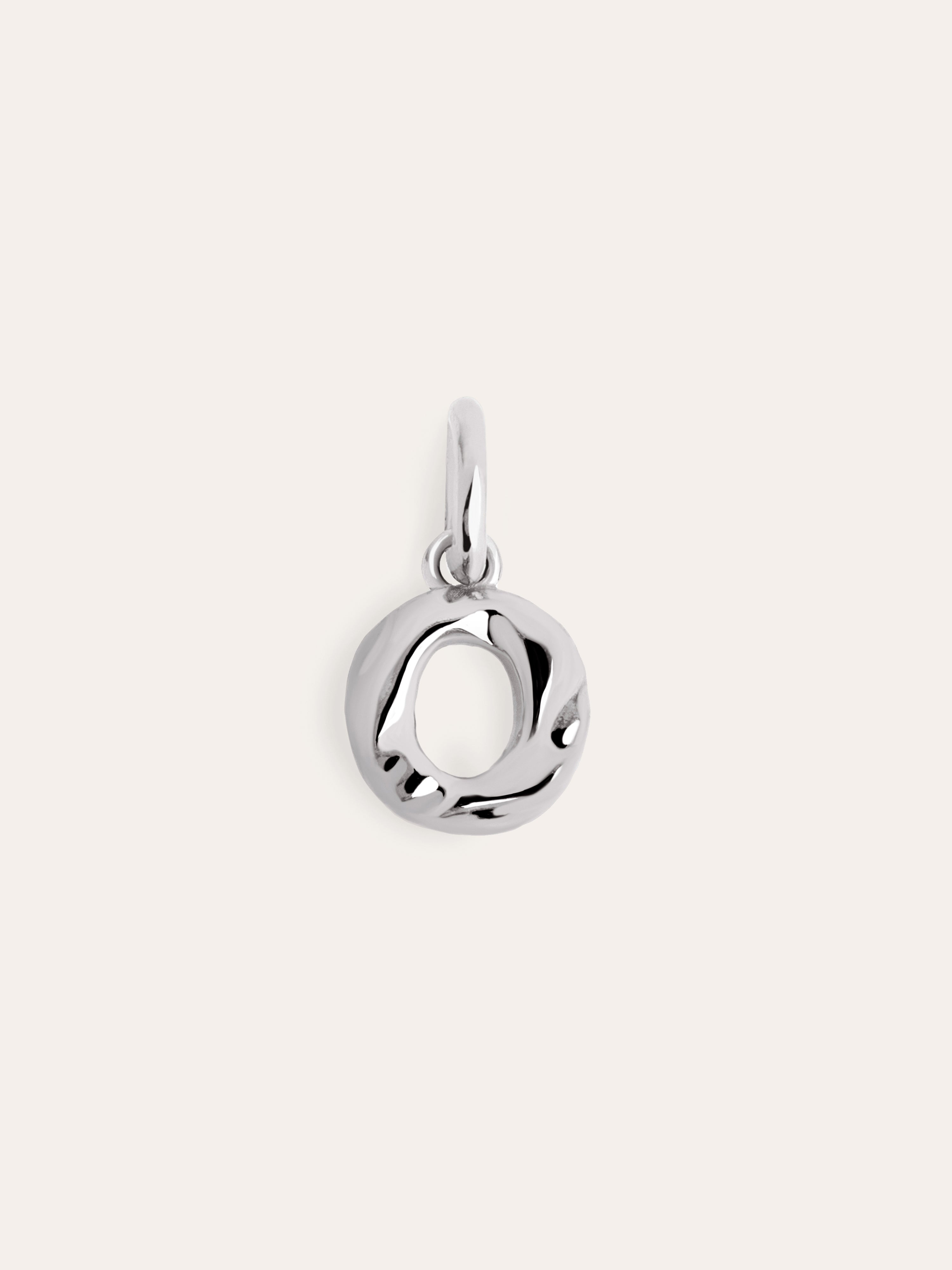 Charm Letter Organic Plata