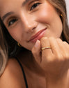 Ring Dubbel Teresa Sparks Staal verguld - puesto en modelo