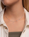 Ketting Mini Spark Drop - puesto en modelo
