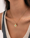 Medallion Aqua Steel Gold-Plated Necklace - puesto en modelo