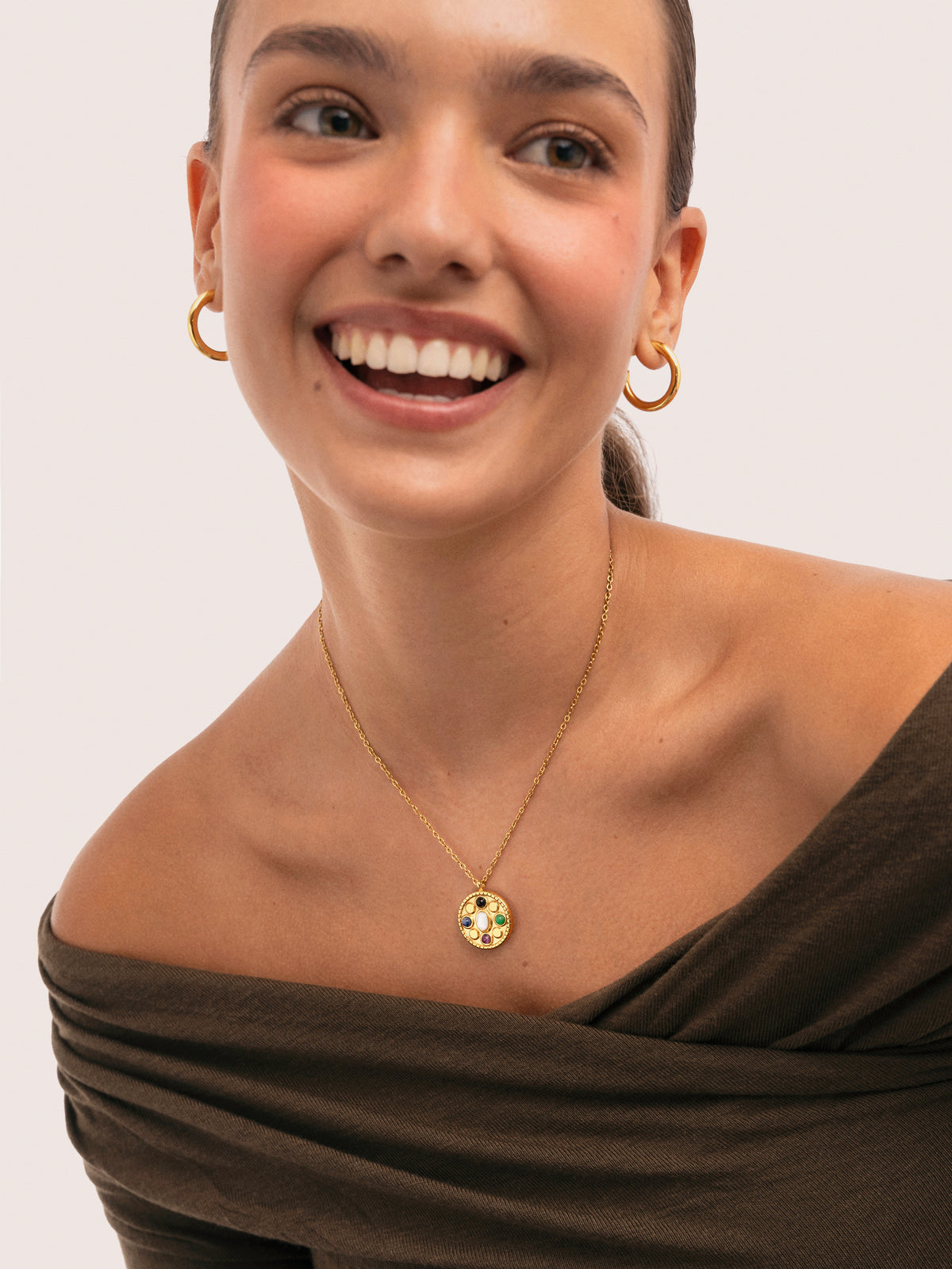 Collier Medallion Five Stones Mística Acier Plaqué Or - vista 4