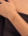 Unendlichkeit Armband Edelstahl Vergoldet - puesto en modelo